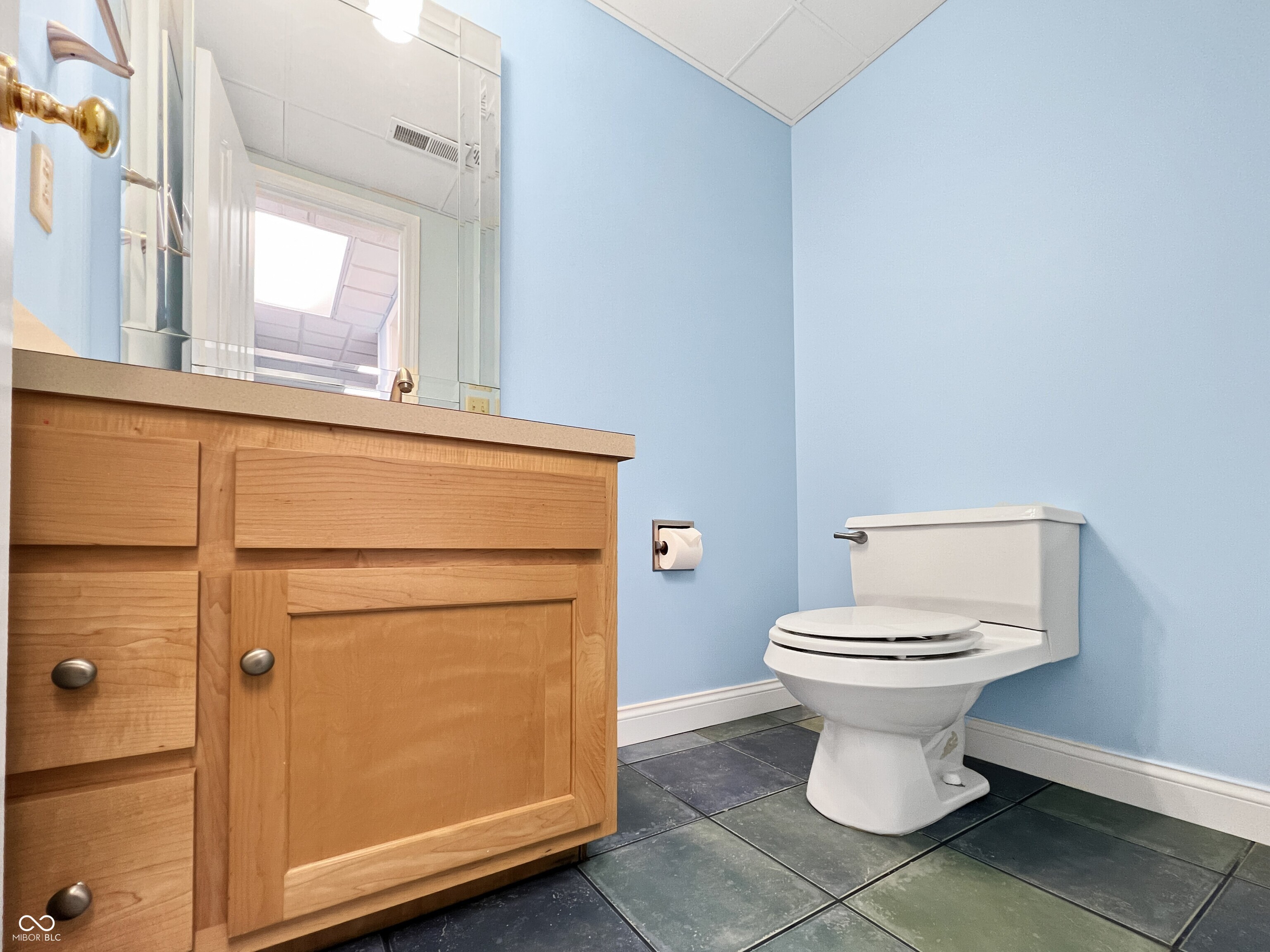 Columbus, Indiana, 47201, United States, 5 Bedrooms Bedrooms, ,6 BathroomsBathrooms,Residential,For Sale,1979621