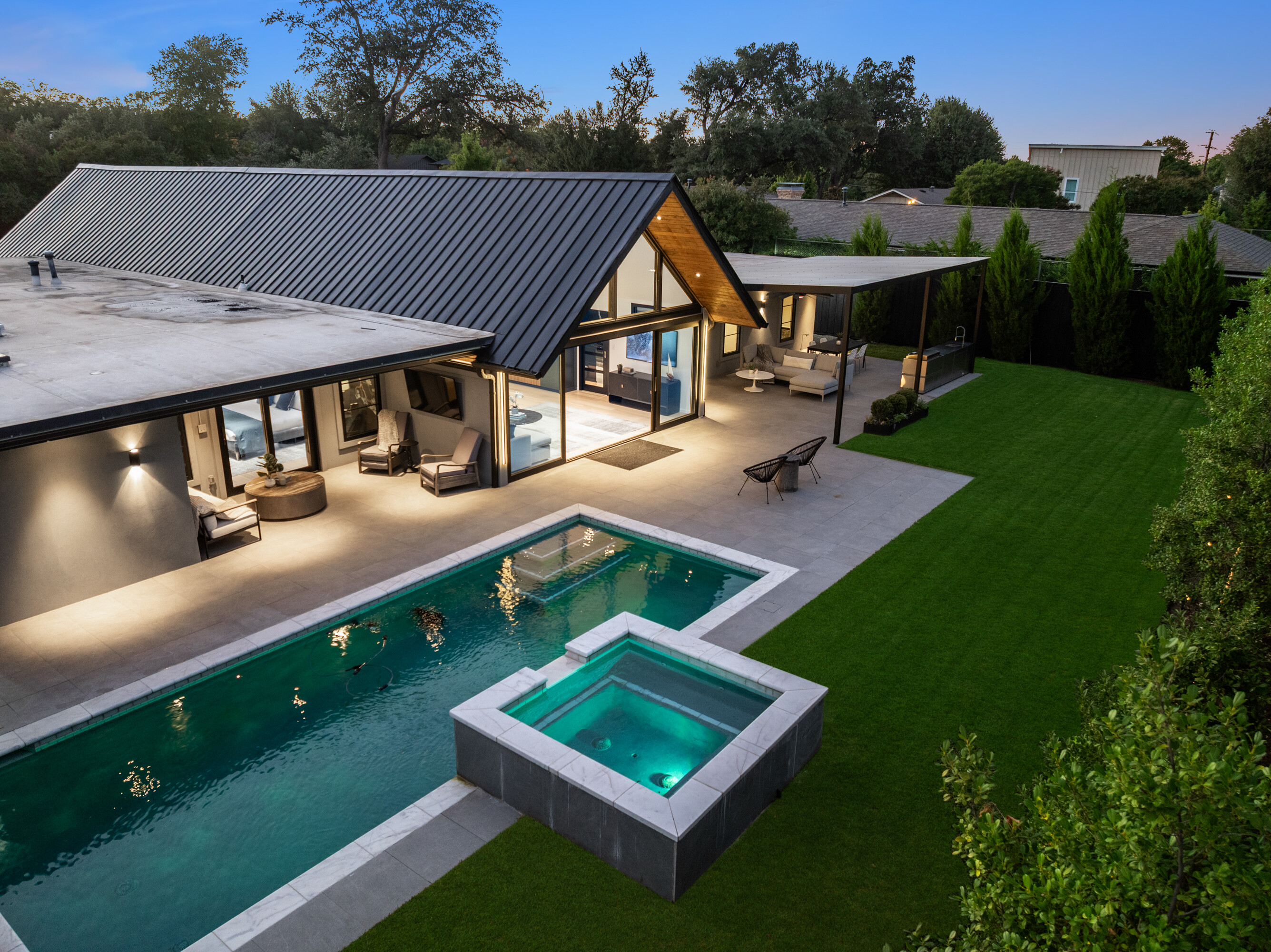  Sophisticated, Remodeled Contemporary Home Located in Preston Hollow - 物件實景