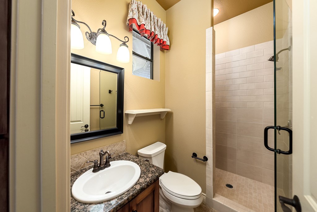 Kerrville, Texas, 78028, United States, 3 Bedrooms Bedrooms, ,3 BathroomsBathrooms,Residential,For Sale,2022585