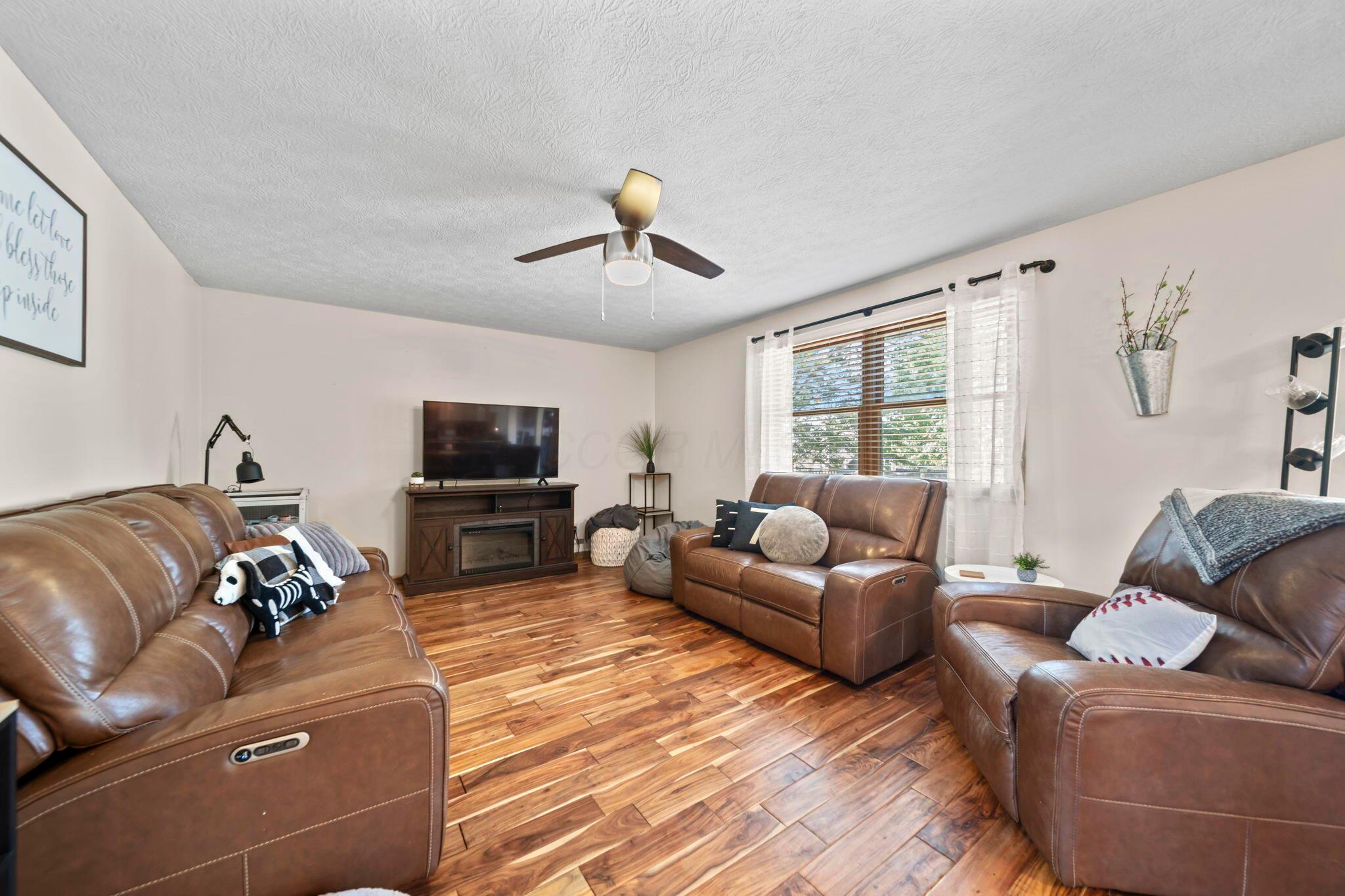 Marion, Ohio, 43302, United States, 4 Bedrooms Bedrooms, ,4 BathroomsBathrooms,Residential,For Sale,1961086