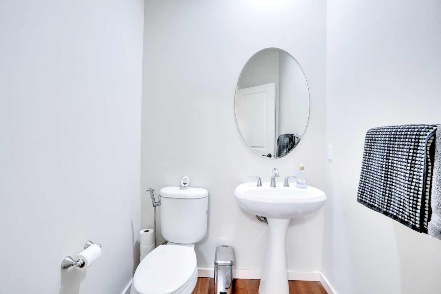 CALGARY, Alberta, T3M 0N7, CA, 4 Bedrooms Bedrooms, ,4 BathroomsBathrooms,Residential,For Sale,1908583