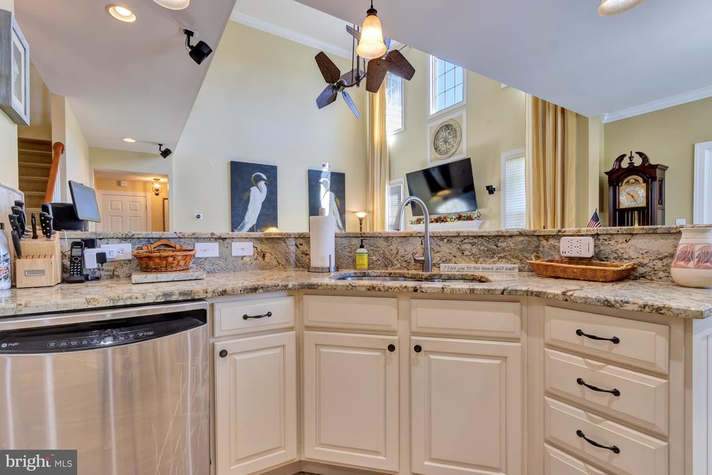 Ocean View, Delaware, 19970, United States, 4 Bedrooms Bedrooms, ,4 BathroomsBathrooms,Residential,For Sale,1804687