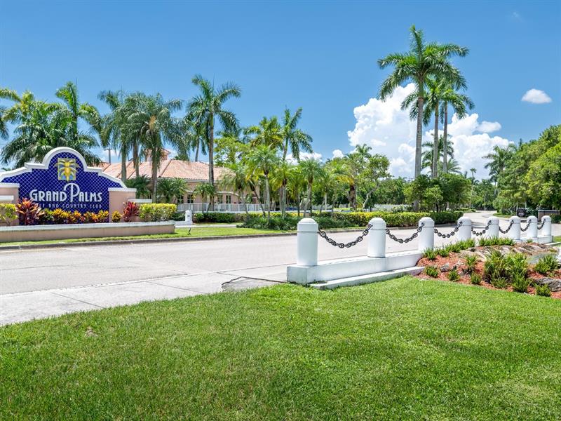 Pembroke Pines, Florida, 33027, United States, 3 Bedrooms Bedrooms, ,2 BathroomsBathrooms,Residential,For Sale,1885741
