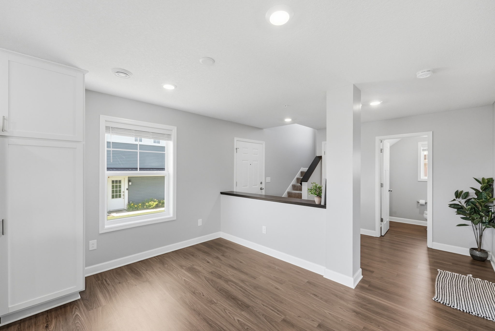  Refined Victoria Townhome with Exceptional Modern Style - 物件實景