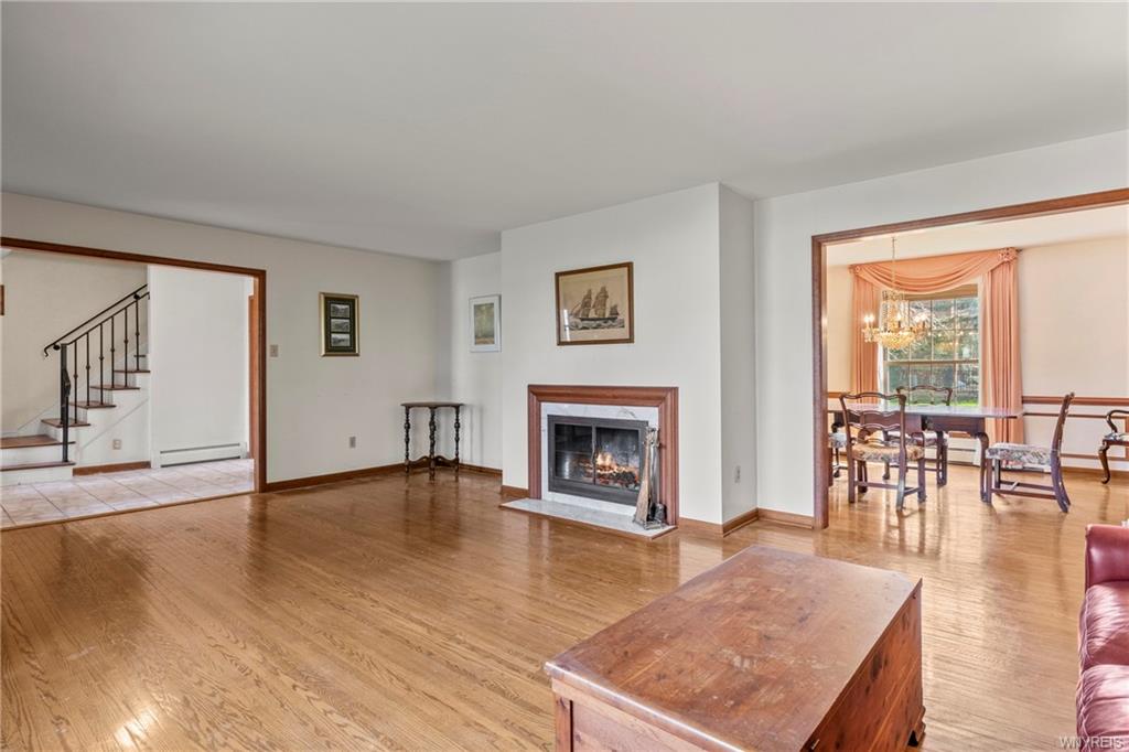 Lewiston, New York, 14092, United States, 5 Bedrooms Bedrooms, ,3 BathroomsBathrooms,Residential,For Sale,1849954