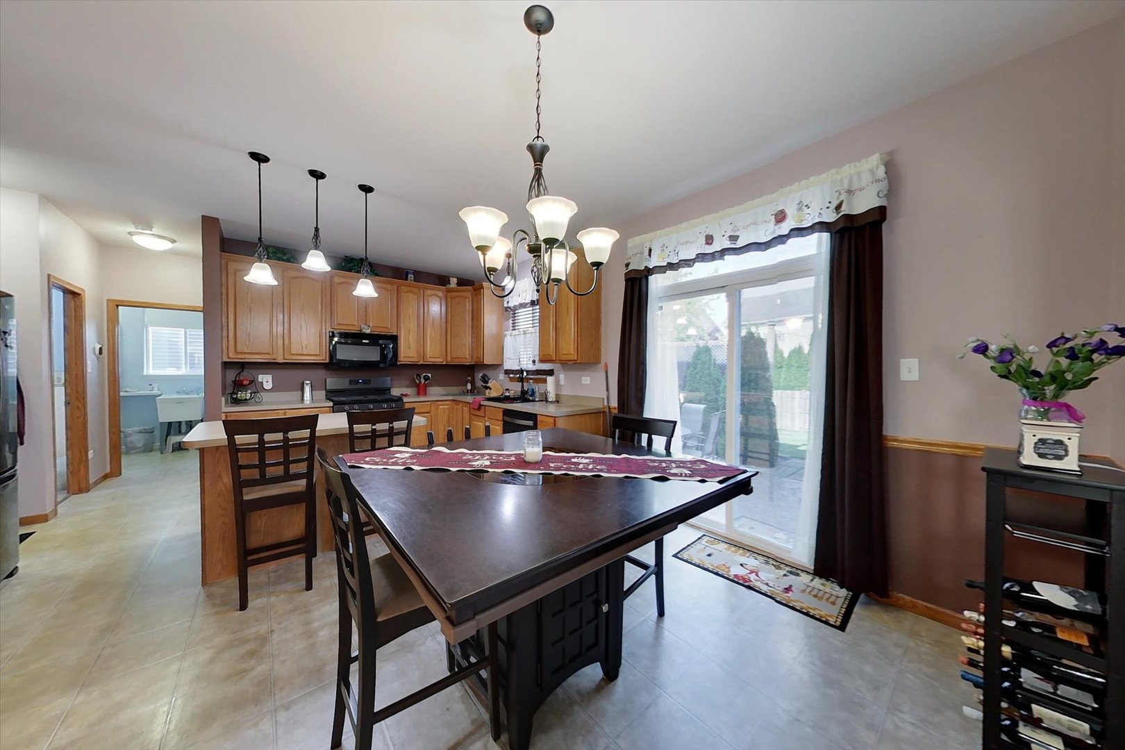 Plainfield, Illinois, 60586, United States, 4 Bedrooms Bedrooms, ,3 BathroomsBathrooms,Residential,For Sale,1861546