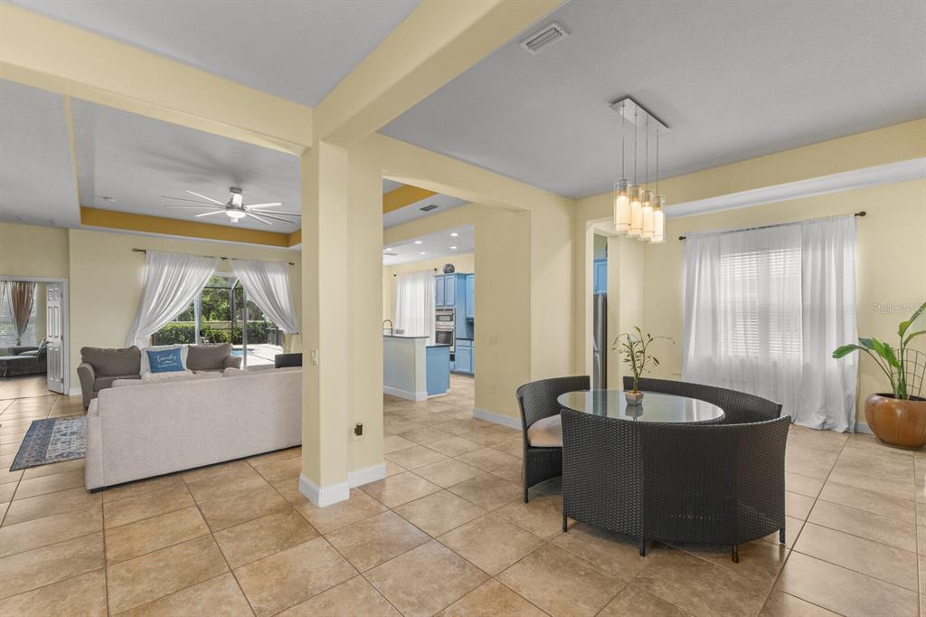 Bradenton, Florida, 34209, United States, 5 Bedrooms Bedrooms, ,3 BathroomsBathrooms,Residential,For Sale,1916938