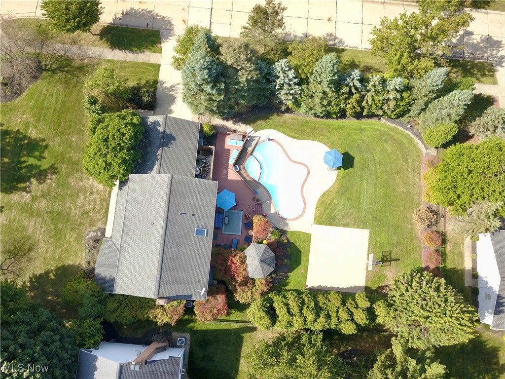 Solon, Ohio, 44139, United States, 4 Bedrooms Bedrooms, ,3 BathroomsBathrooms,Residential,For Sale,1981098