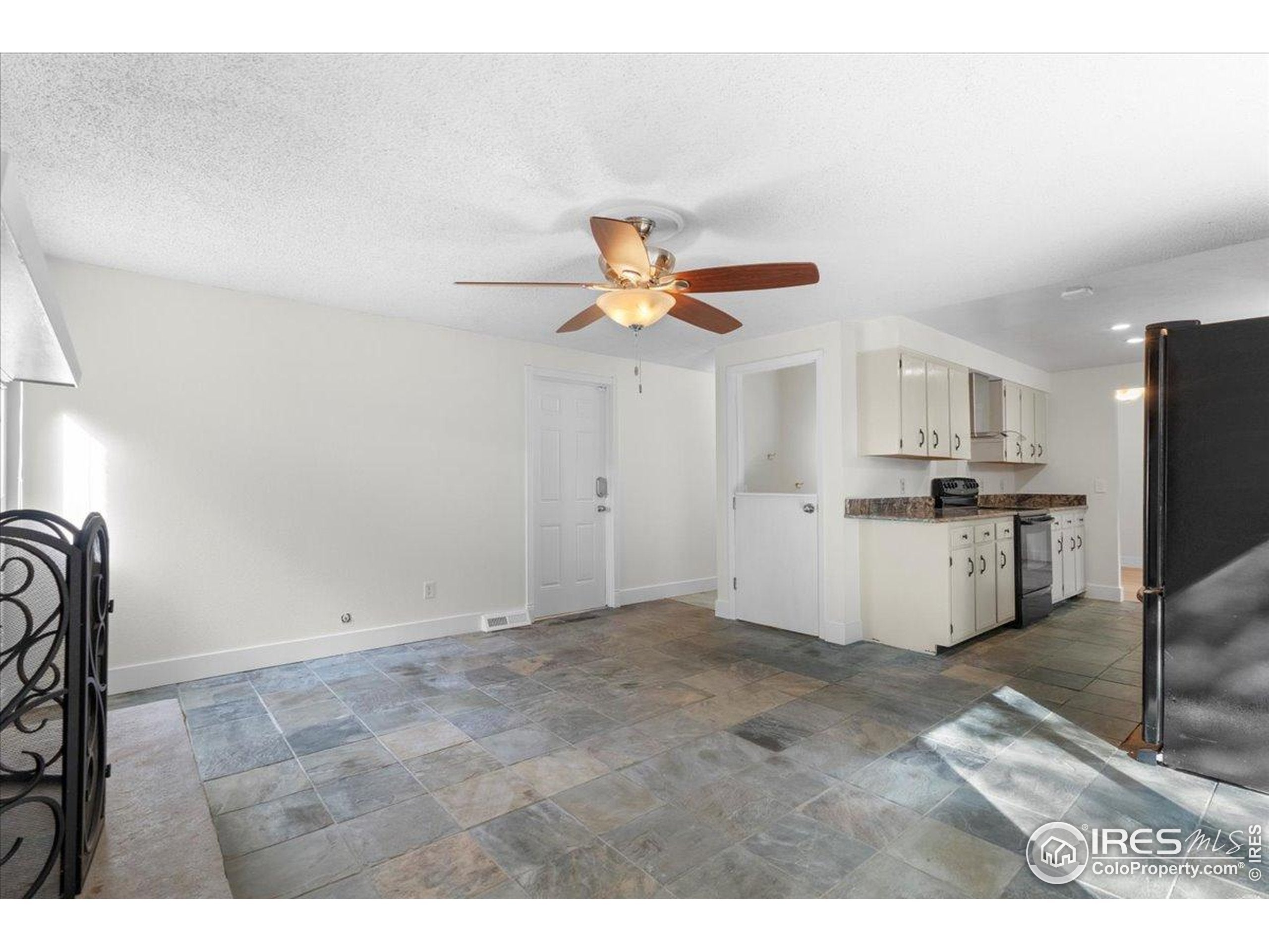 Loveland, Colorado, 80538, United States, 5 Bedrooms Bedrooms, ,1 BathroomBathrooms,Residential,For Sale,1988384