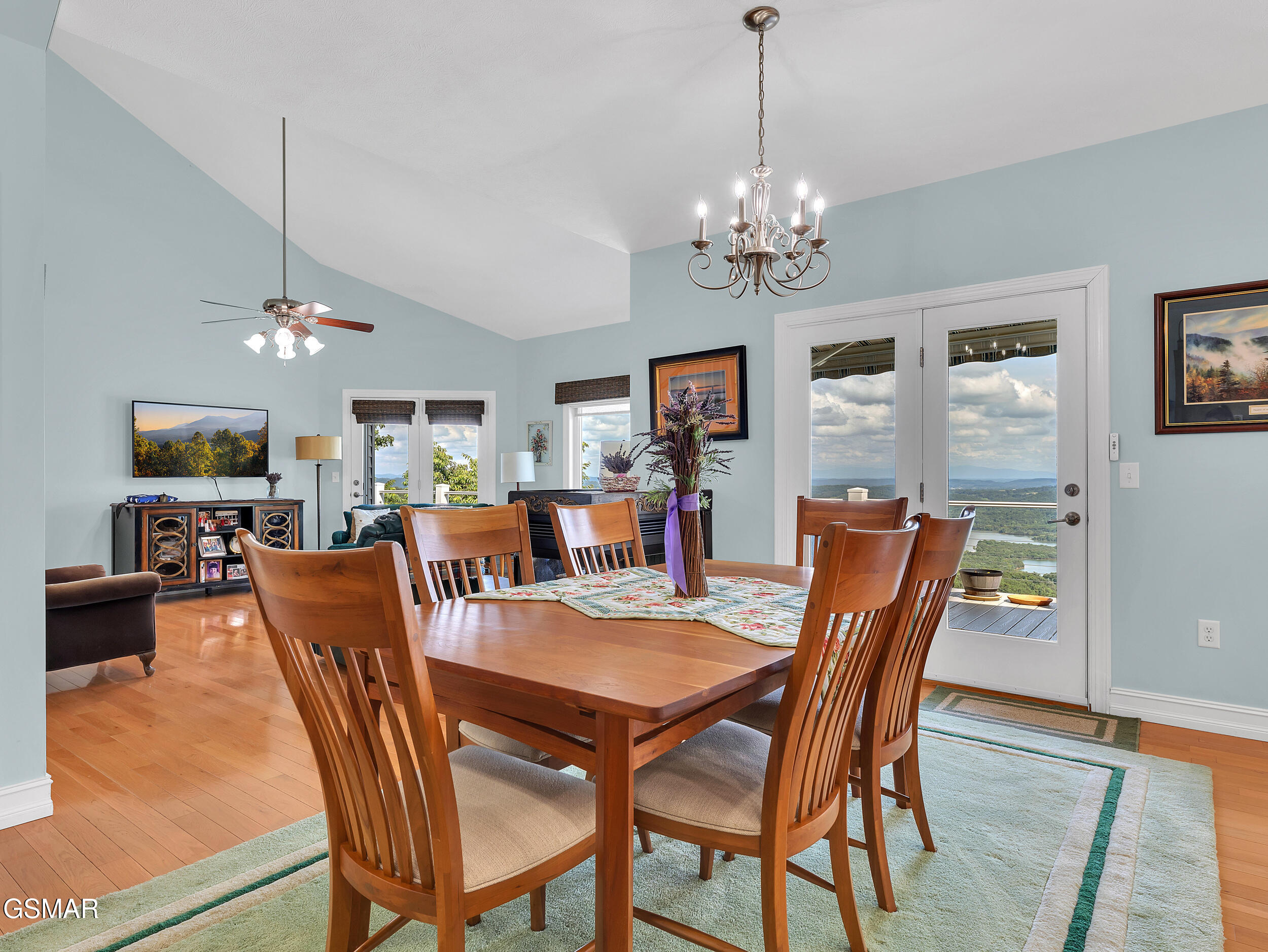 Mooresburg, Tennessee, 37811, United States, 2 Bedrooms Bedrooms, ,4 BathroomsBathrooms,Residential,For Sale,1861149
