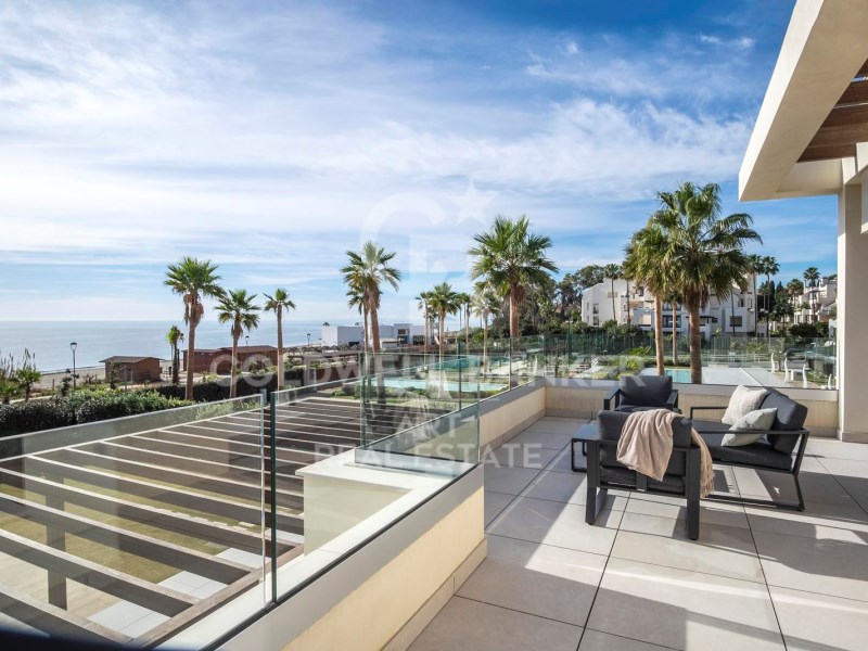 Estepona, Andalusia, ES, 4 Bedrooms Bedrooms, ,3 BathroomsBathrooms,Residential,For Sale,1805041