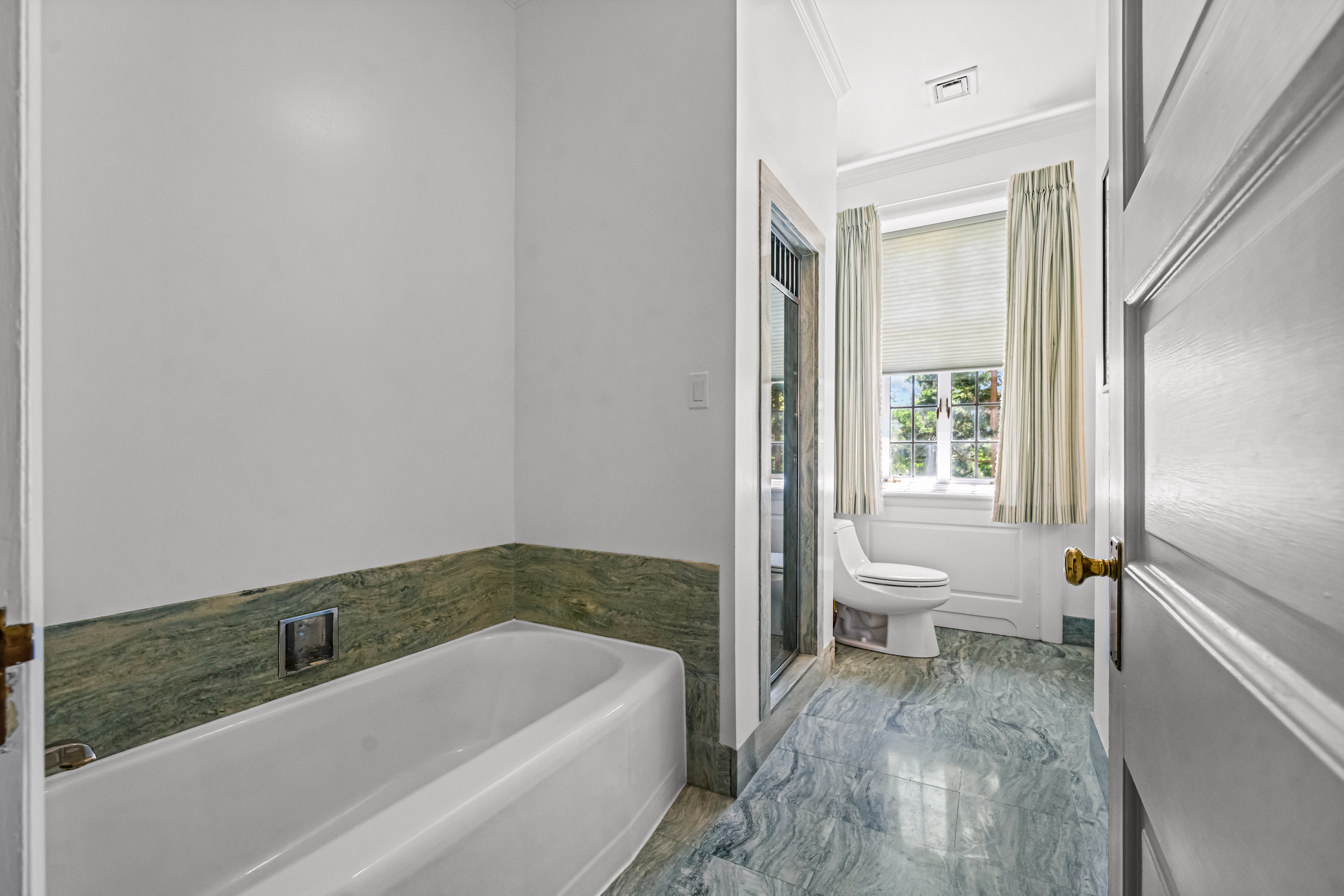  220 Ravenscliff Road, Saint Davids, PA 19087 - 物件實景