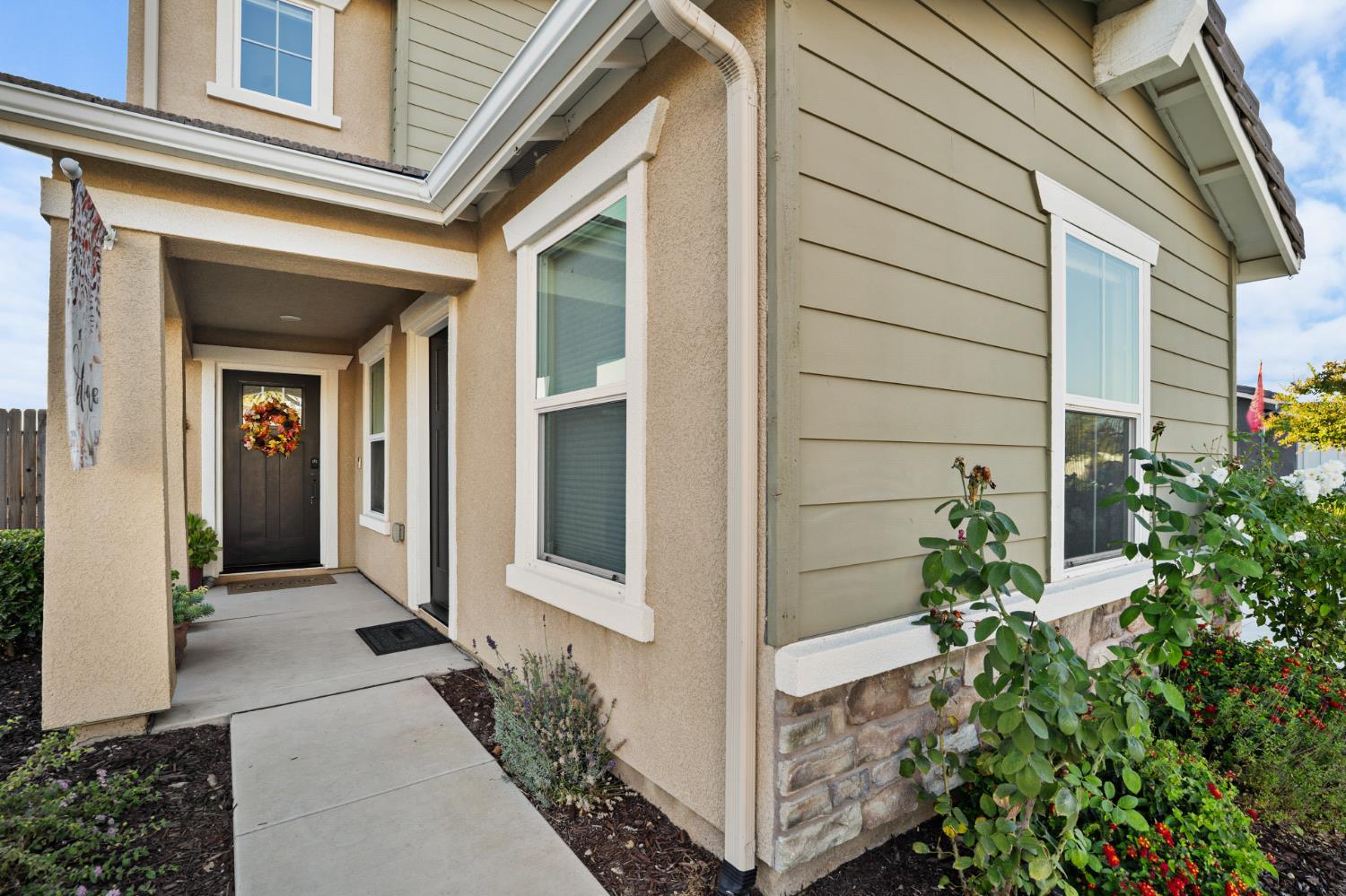 Atwater, California, 95301, United States, 5 Bedrooms Bedrooms, ,4 BathroomsBathrooms,Residential,For Sale,1983820