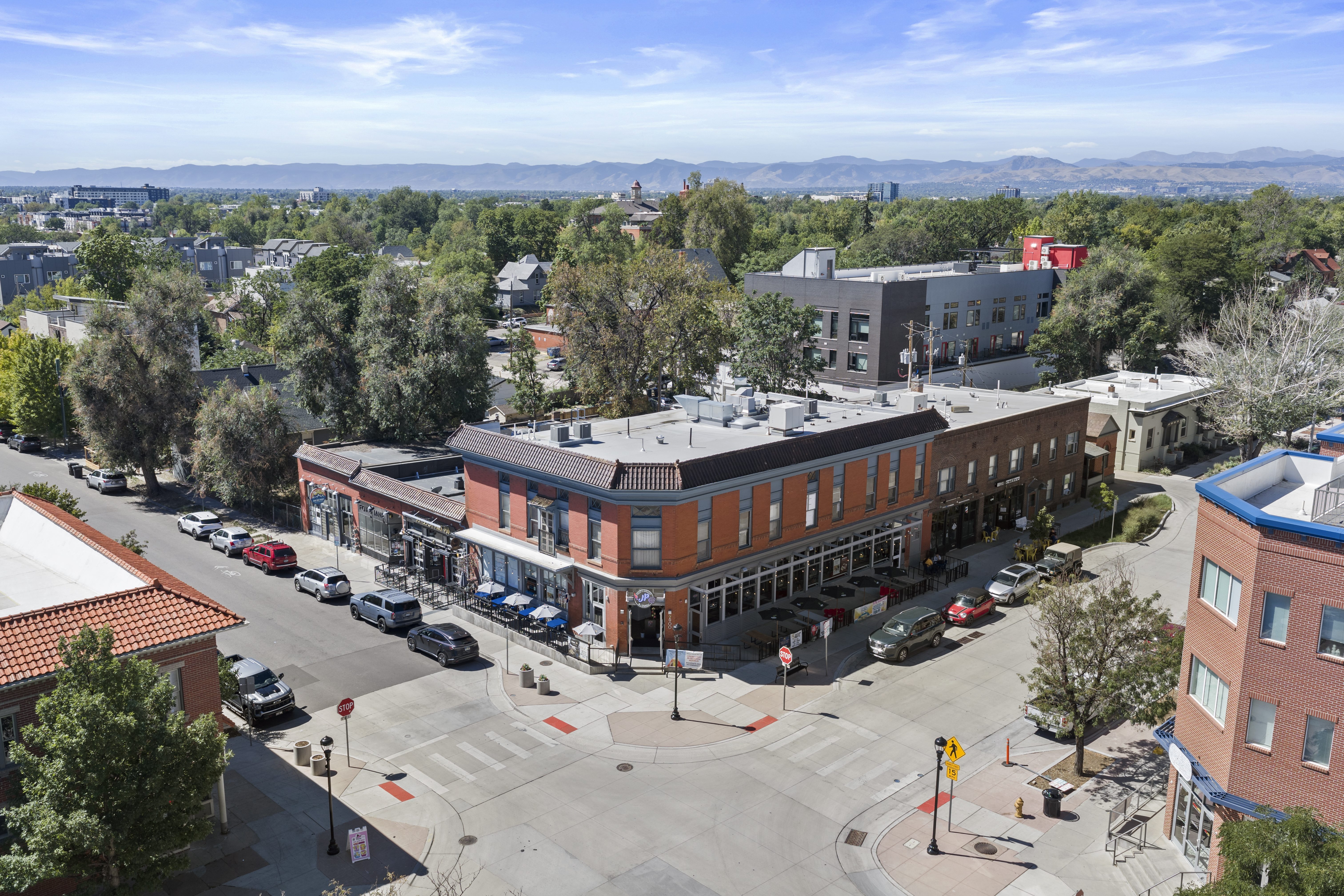  Welcome to Denver’s Highly Desirable Jefferson Park Neighborhood - 物件實景