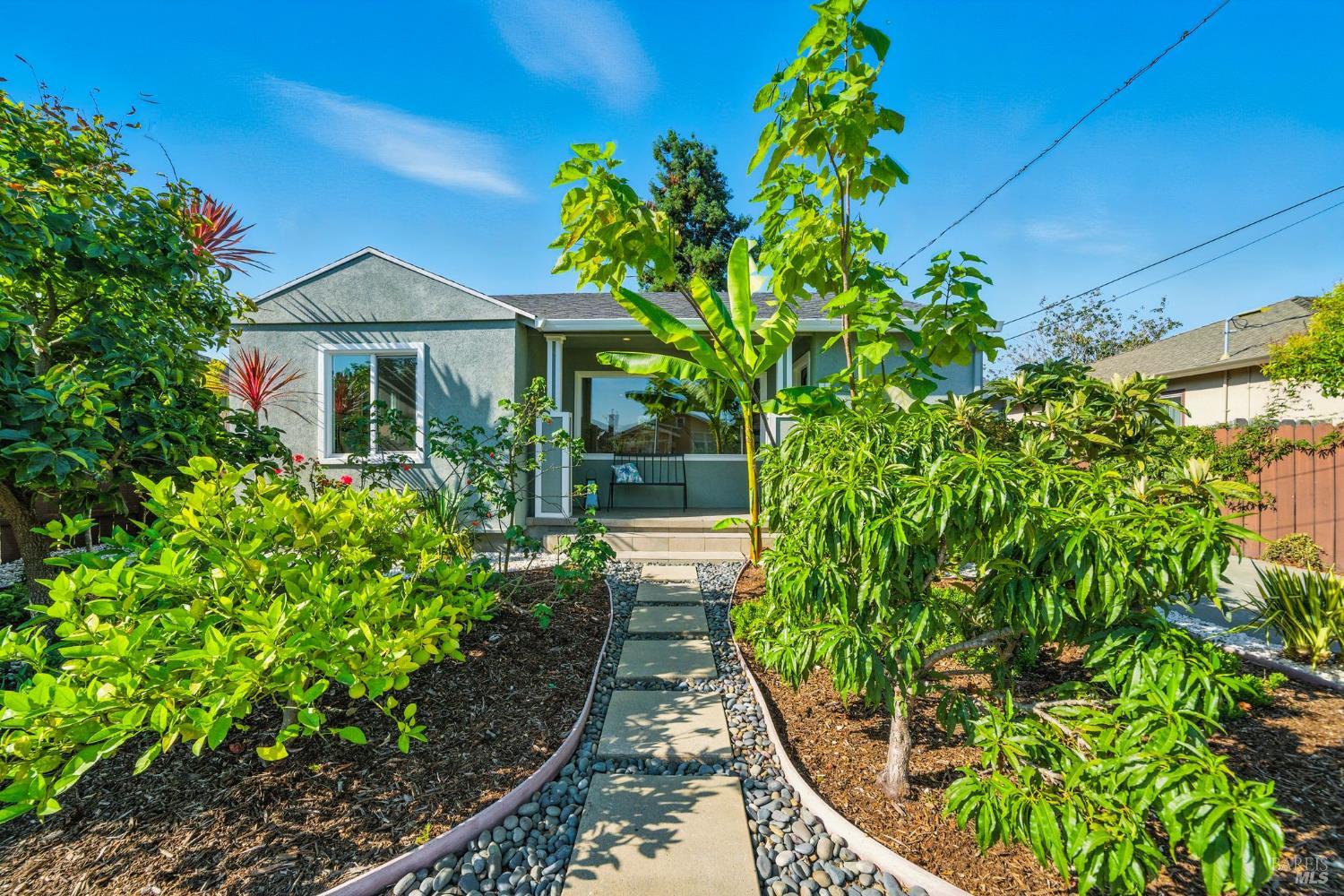 Petaluma, California, 94952, United States, 2 Bedrooms Bedrooms, ,1 BathroomBathrooms,Residential,For Sale,1934208