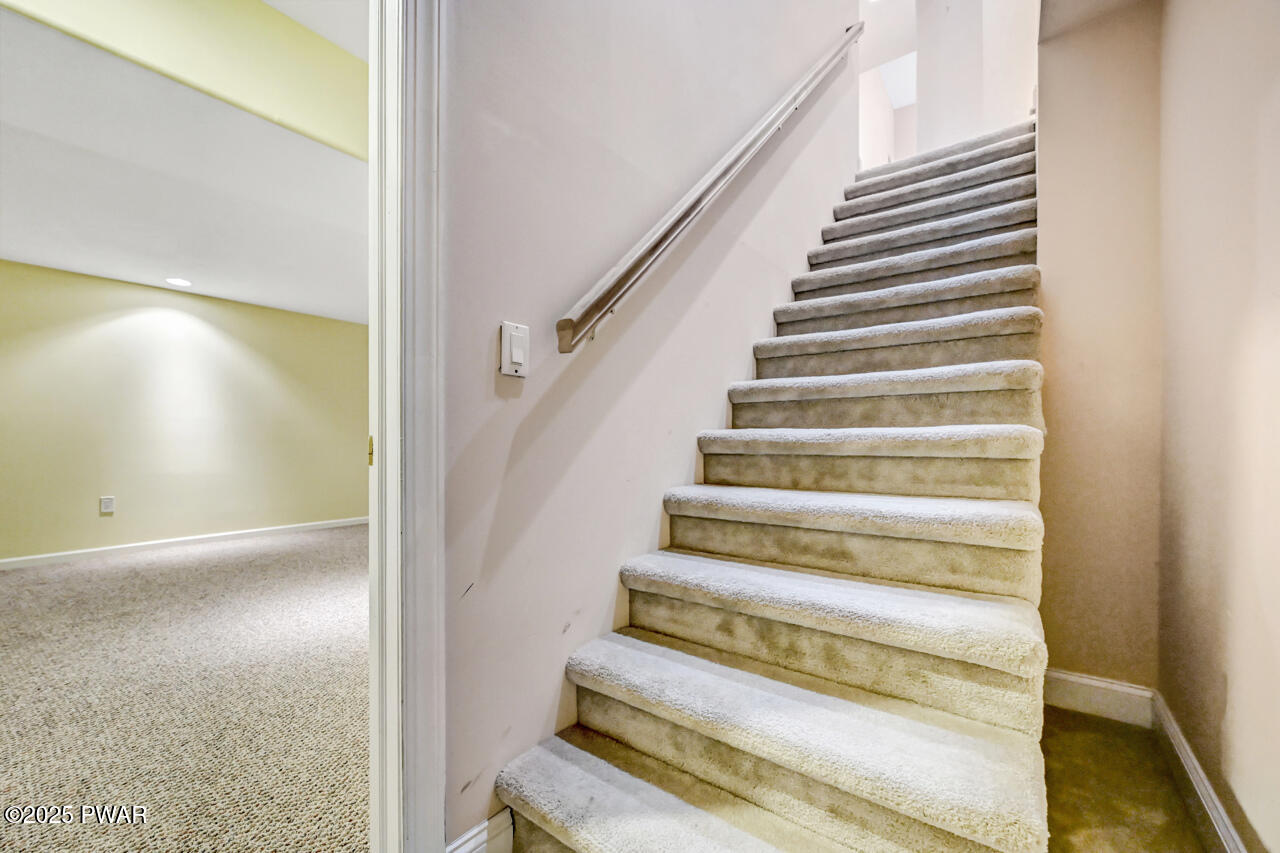 Lords Valley, Pennsylvania, 18428, United States, 3 Bedrooms Bedrooms, ,3 BathroomsBathrooms,Residential,For Sale,2005148