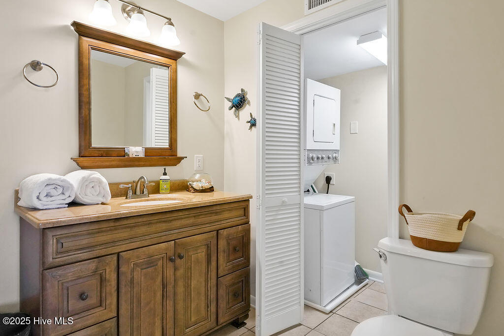 Kure Beach, North Carolina, 28449, United States, 4 Bedrooms Bedrooms, ,4 BathroomsBathrooms,Residential,For Sale,1827511