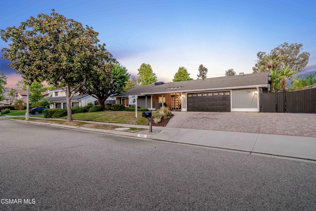 Simi Valley, California, 93065, United States, 4 Bedrooms Bedrooms, ,3 BathroomsBathrooms,Residential,For Sale,1941283