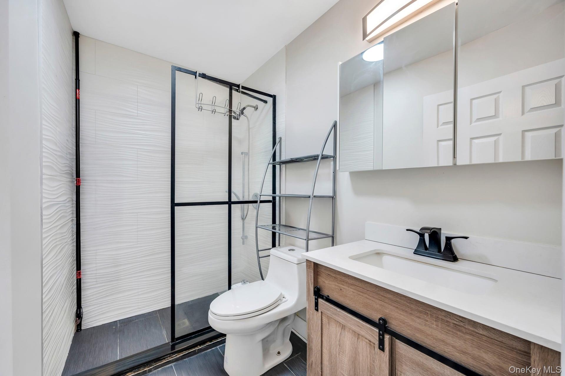 Bellport, New York, 11713, United States, 4 Bedrooms Bedrooms, ,2 BathroomsBathrooms,Residential,For Sale,2002038