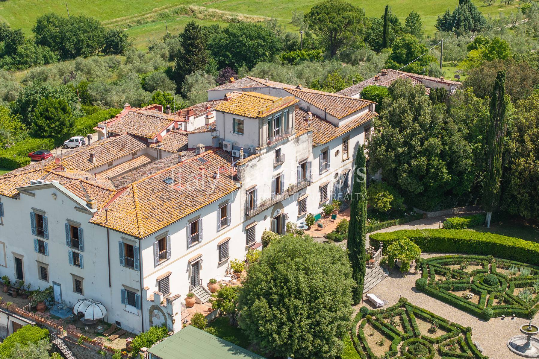 Panoramic tower residence in the Tuscan hills near Florence - 物件實景