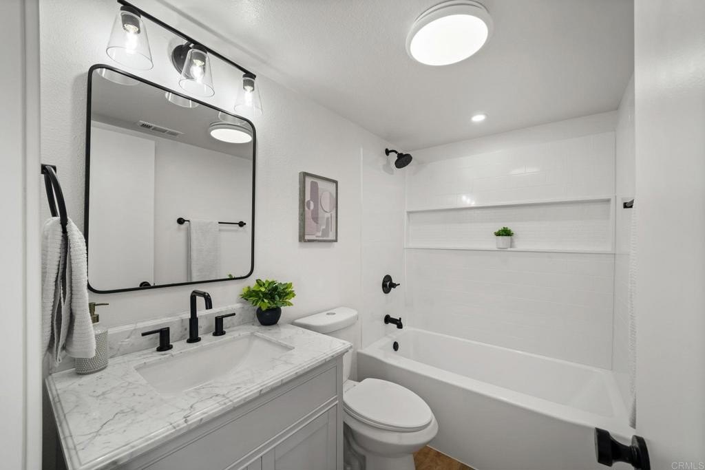 Chula Vista, California, 91913, United States, 2 Bedrooms Bedrooms, ,2 BathroomsBathrooms,Residential,For Sale,1896490