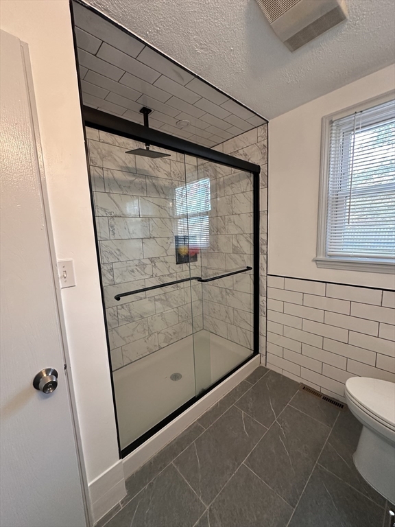 Methuen, Massachusetts, 01844, United States, 4 Bedrooms Bedrooms, ,2 BathroomsBathrooms,Residential,For Sale,1990759