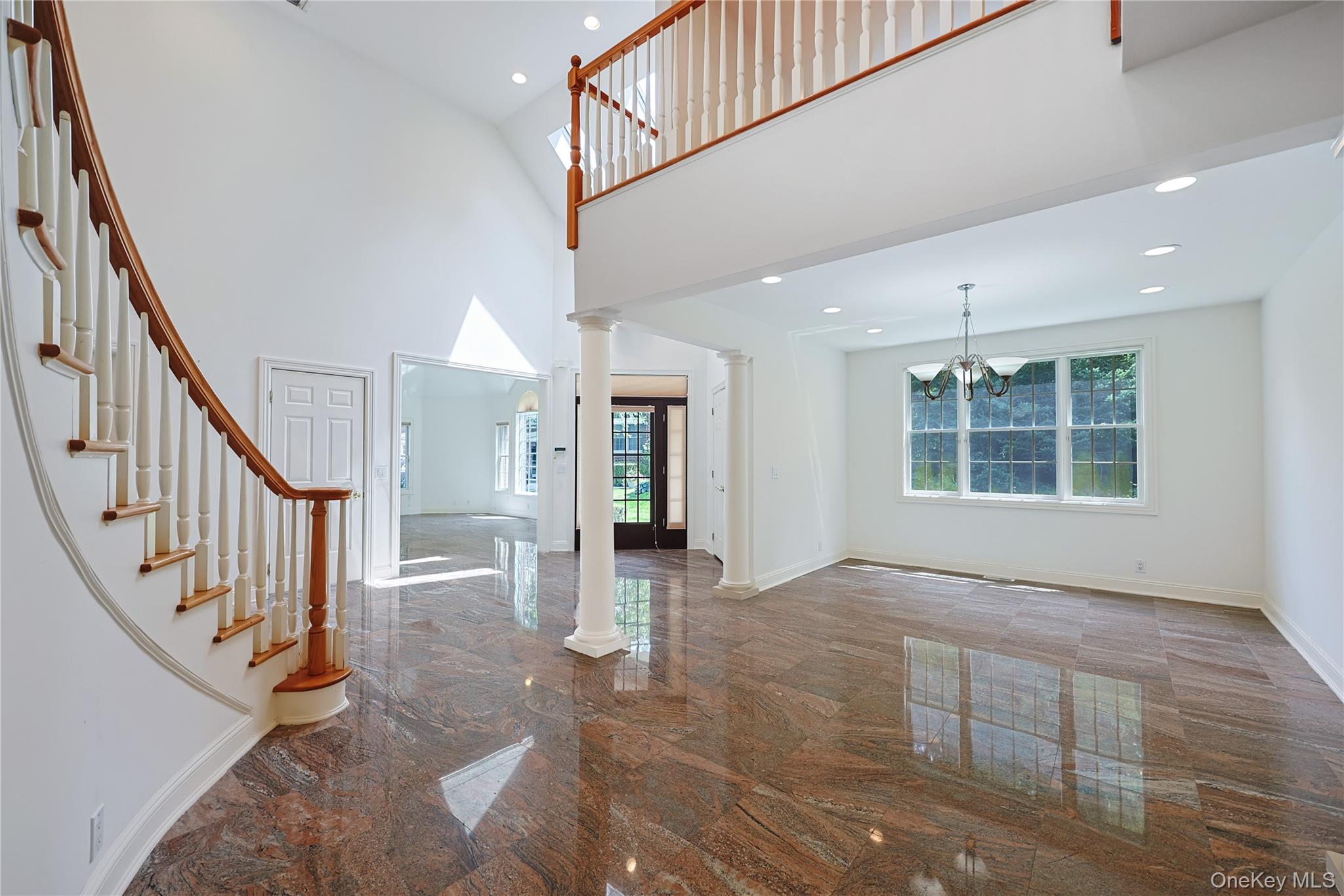  14 Belvedere Court, North Hills, NY, 11030 - 物件實景