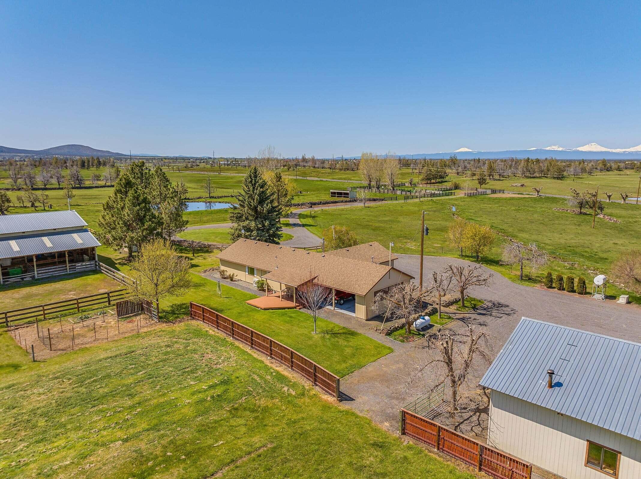 Powell Butte, Oregon, 97753, United States, 3 Bedrooms Bedrooms, ,1 BathroomBathrooms,Residential,For Sale,1770656