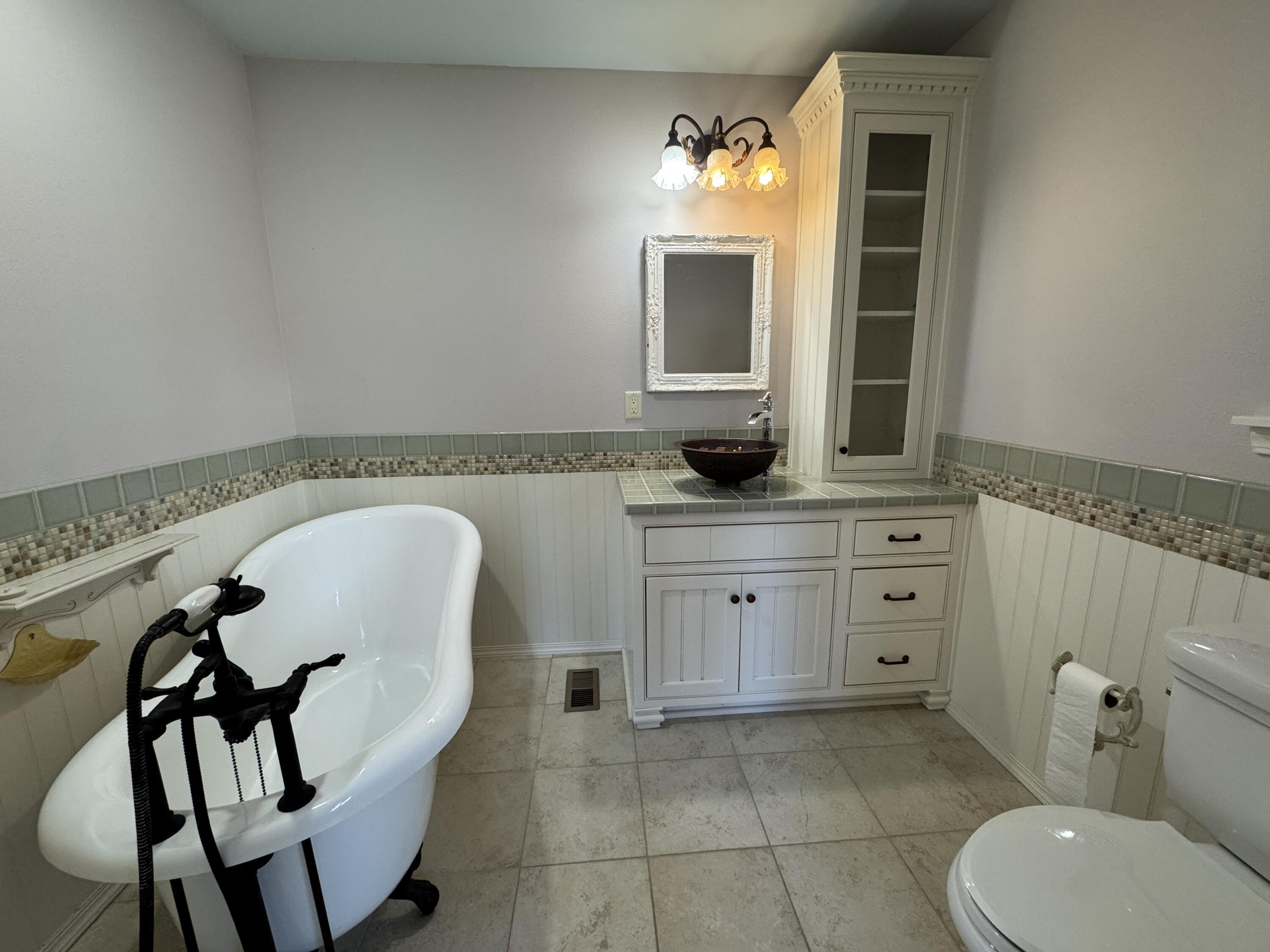 Terrebonne, Oregon, 97760, United States, 3 Bedrooms Bedrooms, ,2 BathroomsBathrooms,Residential,For Sale,2009315