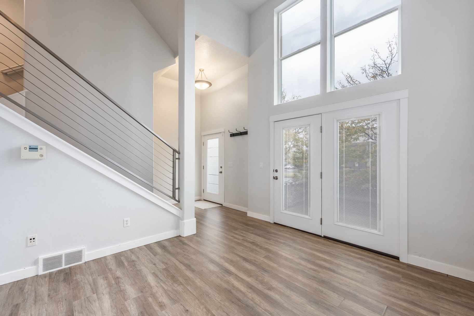  Daybreak Townhome Available - Great Location - 物件實景