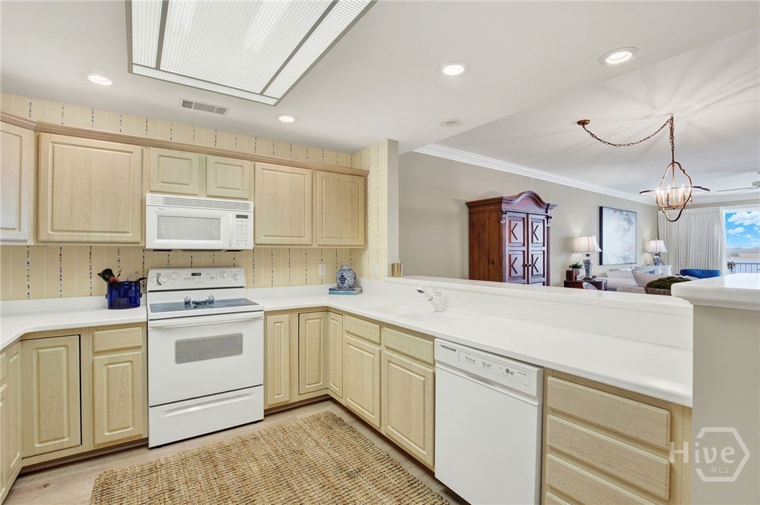 Savannah, Georgia, 31404, United States, 3 Bedrooms Bedrooms, ,2 BathroomsBathrooms,Residential,For Sale,2033043