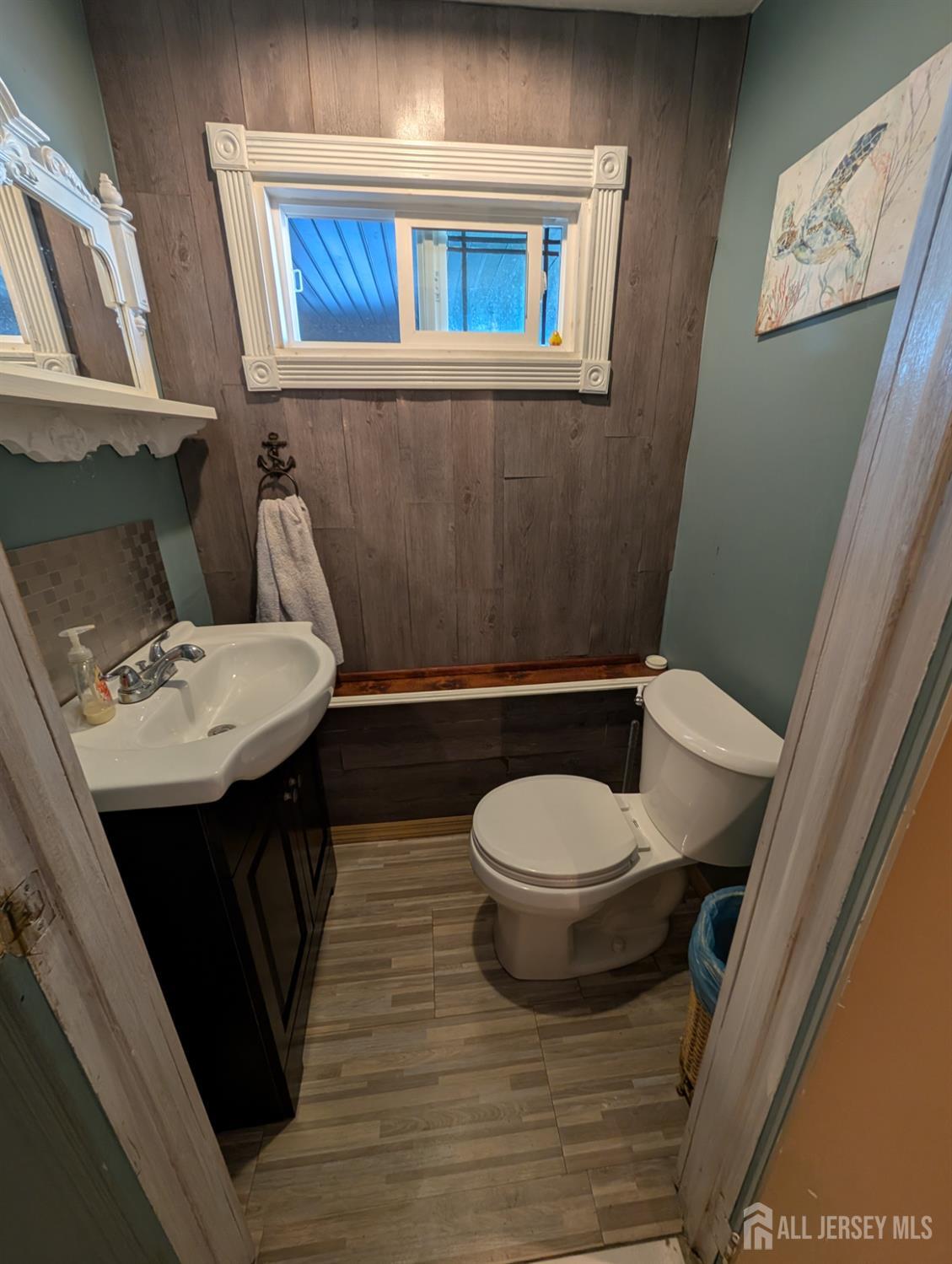 Old Bridge, New Jersey, 08857, United States, 3 Bedrooms Bedrooms, ,2 BathroomsBathrooms,Residential,For Sale,1849014