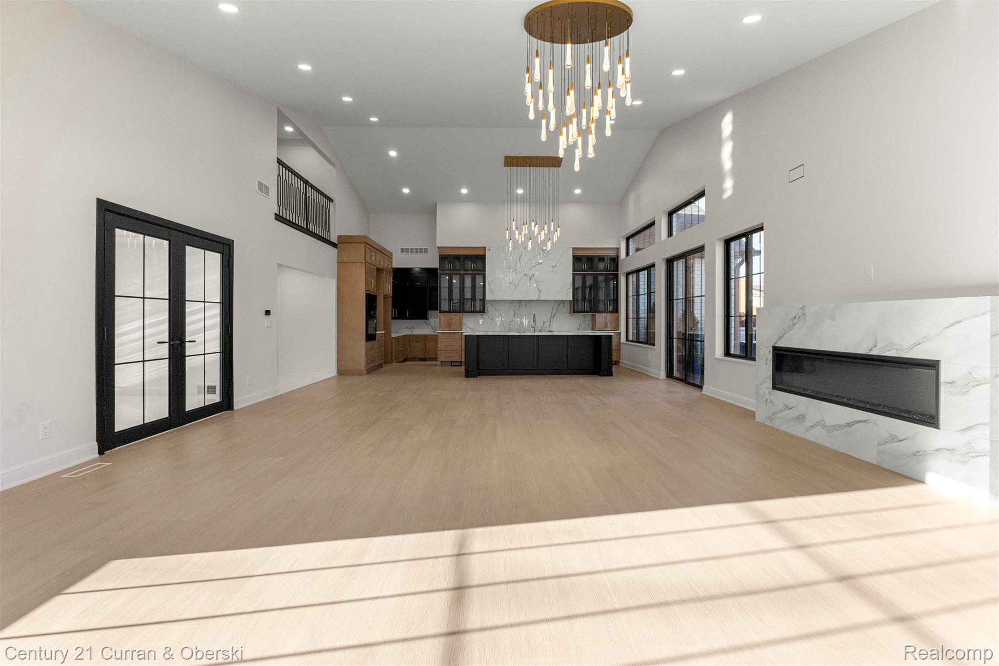 Dearborn, Michigan, 48128, United States, 5 Bedrooms Bedrooms, ,5 BathroomsBathrooms,Residential,For Sale,2030794