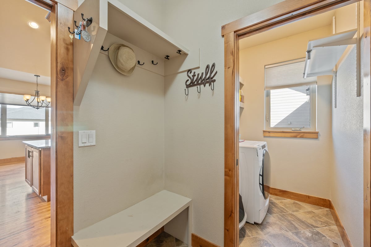 Cheyenne, Wyoming, 82001, United States, 5 Bedrooms Bedrooms, ,3 BathroomsBathrooms,Residential,For Sale,1994195