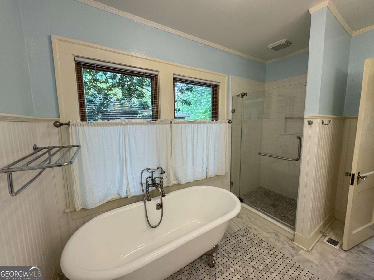 Athens, Georgia, 30606, United States, 4 Bedrooms Bedrooms, ,4 BathroomsBathrooms,Residential,For Sale,1806220