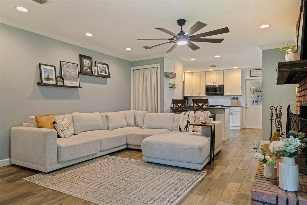 St Petersburg, Florida, 33712, United States, 3 Bedrooms Bedrooms, ,2 BathroomsBathrooms,Residential,For Sale,1907287