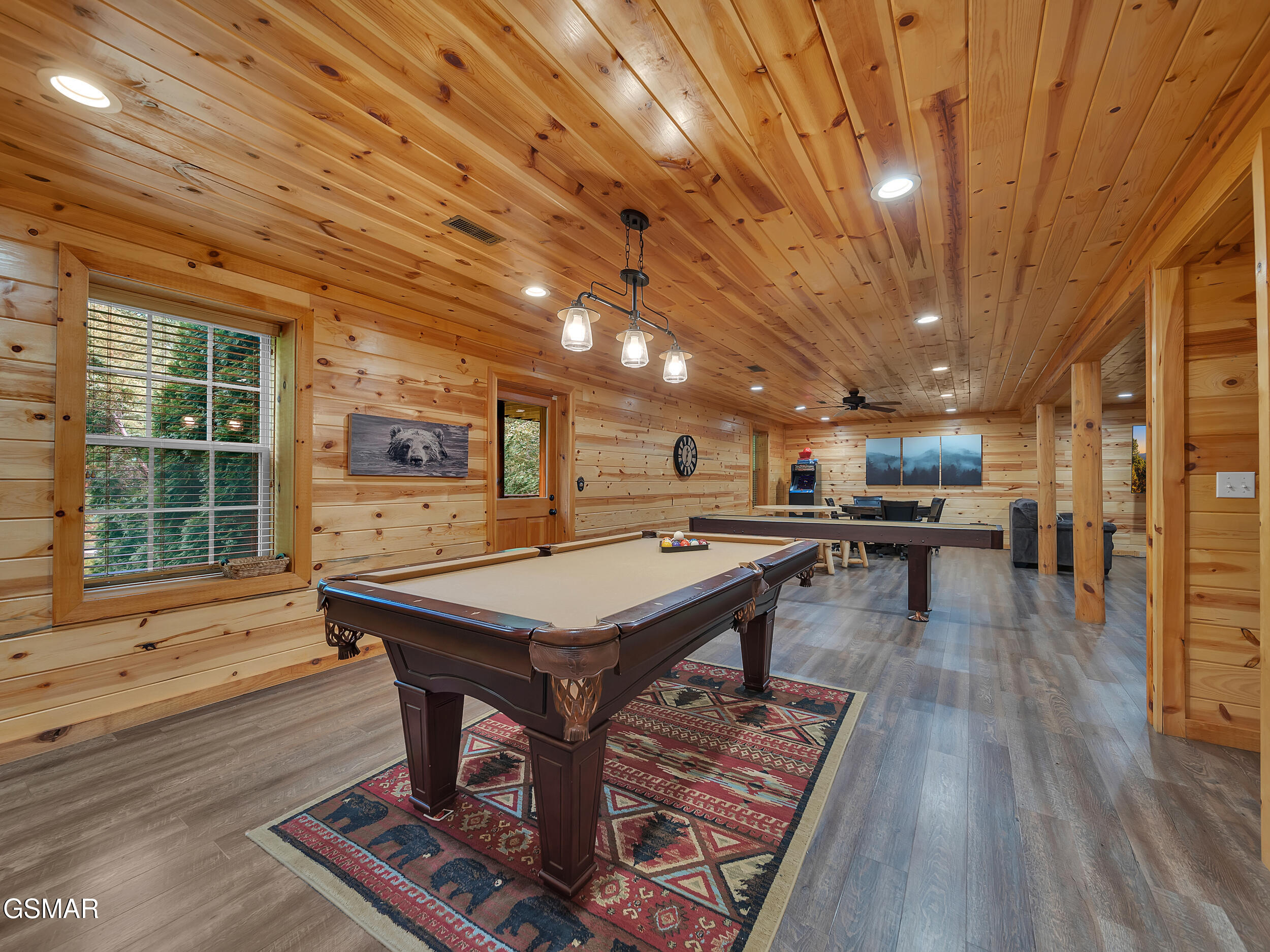 Pigeon Forge, Tennessee, 37876, United States, 4 Bedrooms Bedrooms, ,4 BathroomsBathrooms,Residential,For Sale,1944632