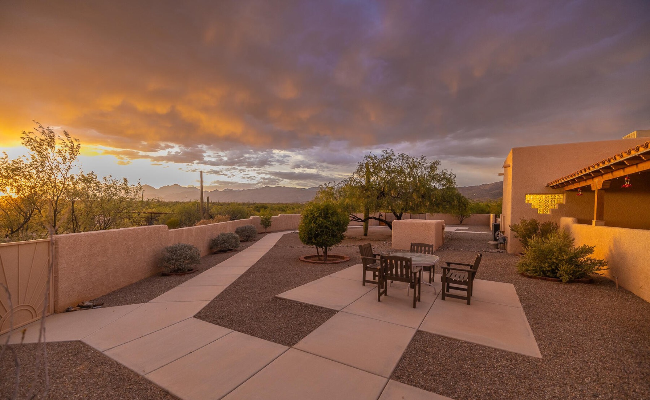  2305 N El Camino Rinconado, Tucson, AZ 85749 - 物件實景