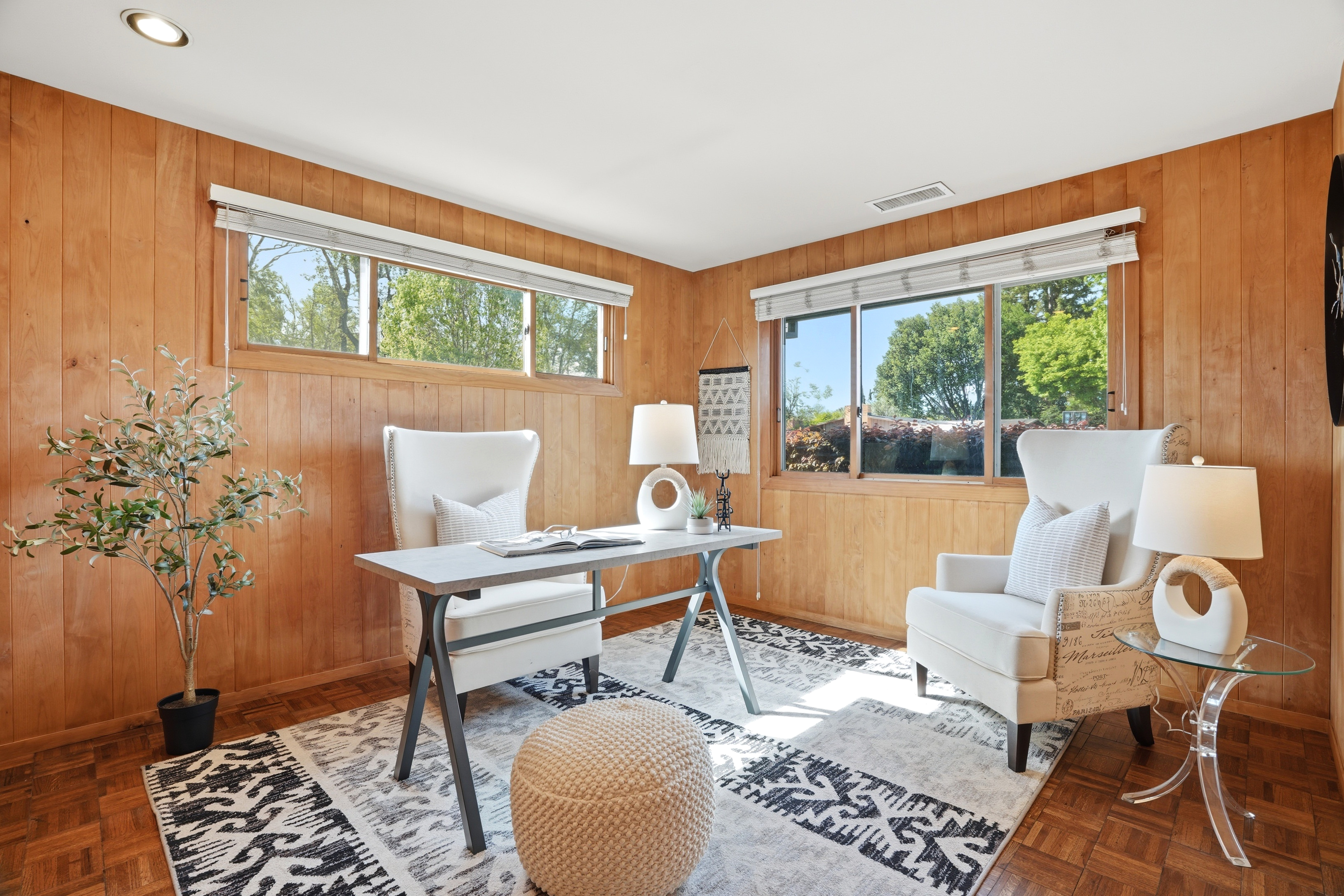  Single-Level Rancher in Coveted Neighborhood - 物件實景