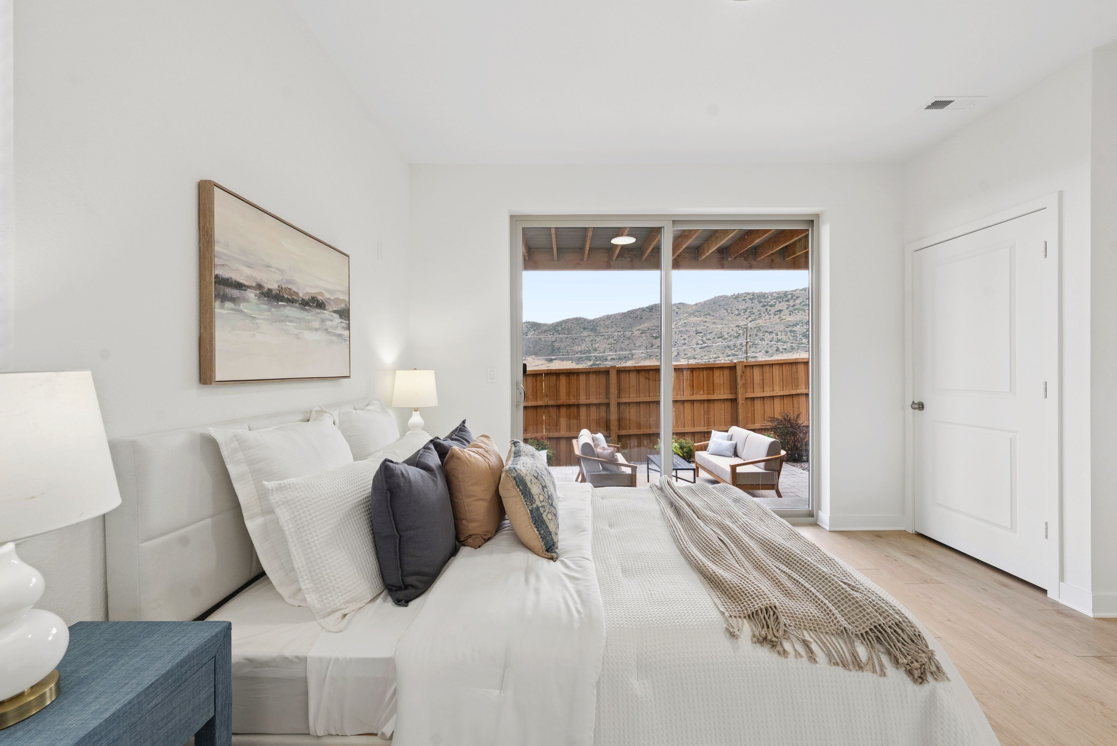  Elevated Colorado Living with 180° Mountain & Reservoir Views - 物件實景