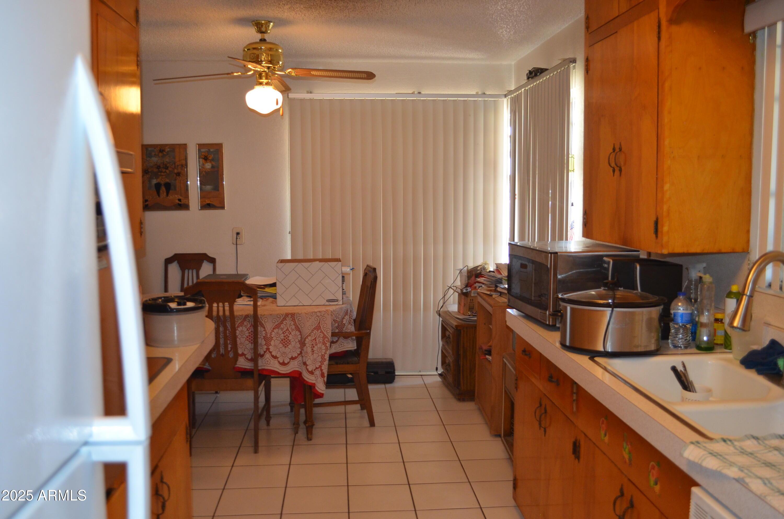 Glendale, Arizona, 85301, United States, 2 Bedrooms Bedrooms, ,1 BathroomBathrooms,Residential,For Sale,1983785