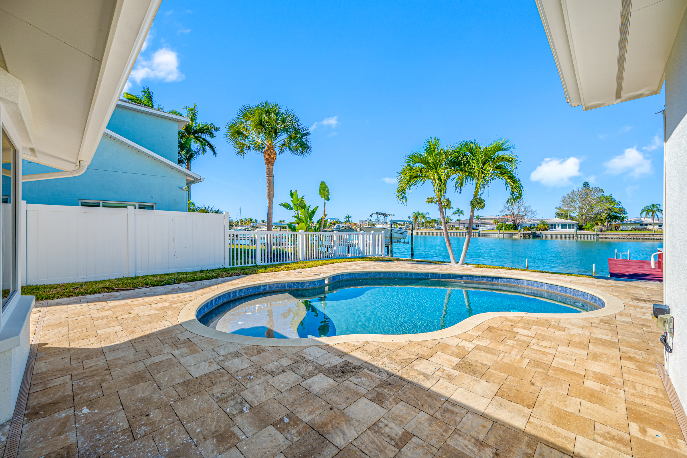 Treasure Island, Florida, 33706, United States, 3 Bedrooms Bedrooms, ,2 BathroomsBathrooms,Residential,For Sale,1990386