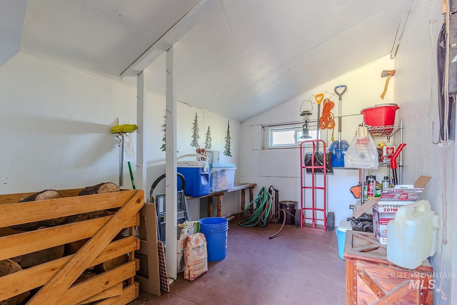 Winchester, Idaho, 83555, United States, 2 Bedrooms Bedrooms, ,2 BathroomsBathrooms,Residential,For Sale,1982672