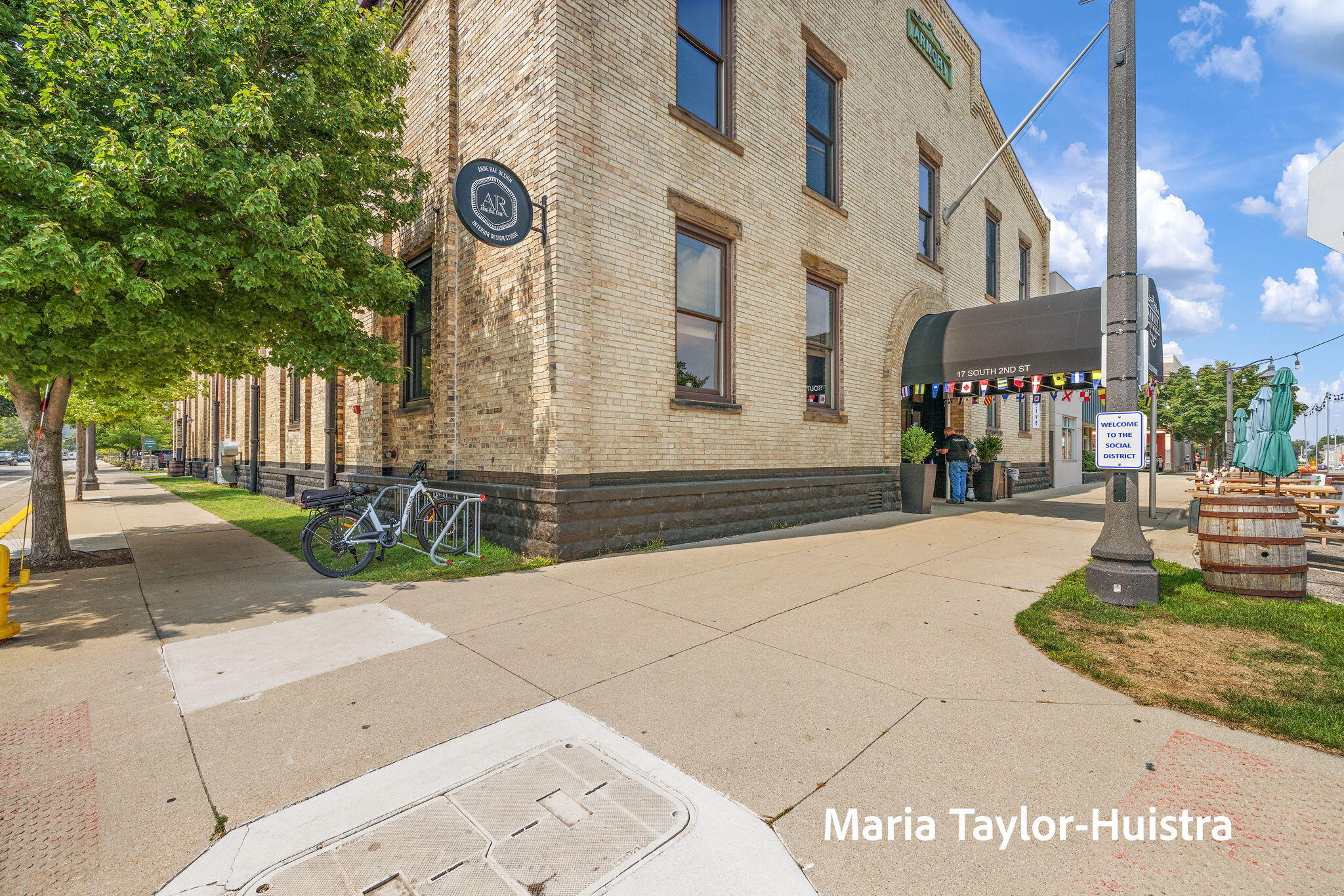 Grand Haven, Michigan, 49417, United States, 2 Bedrooms Bedrooms, ,2 BathroomsBathrooms,Residential,For Sale,1913349