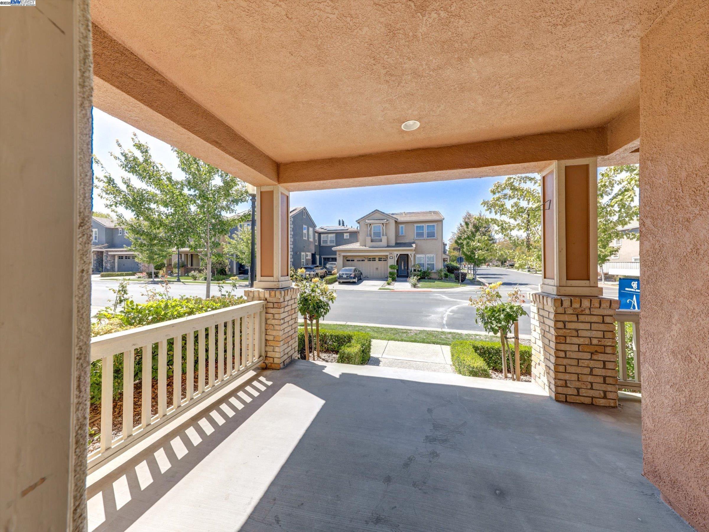 Vallejo, California, 94591, United States, 5 Bedrooms Bedrooms, ,5 BathroomsBathrooms,Residential,For Sale,2002289