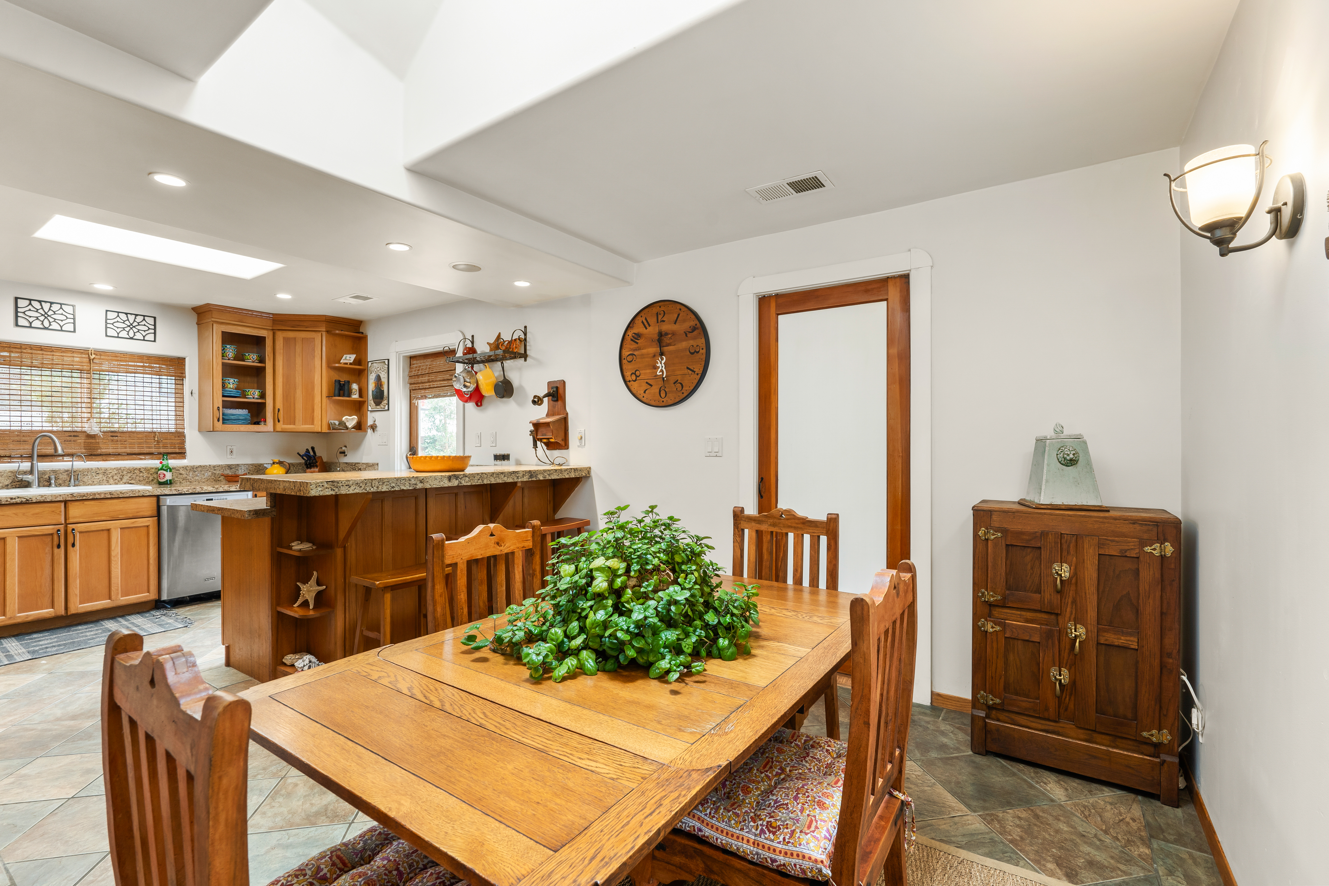  614 Cedar Street, Ventura, CA 93001 - 物件實景