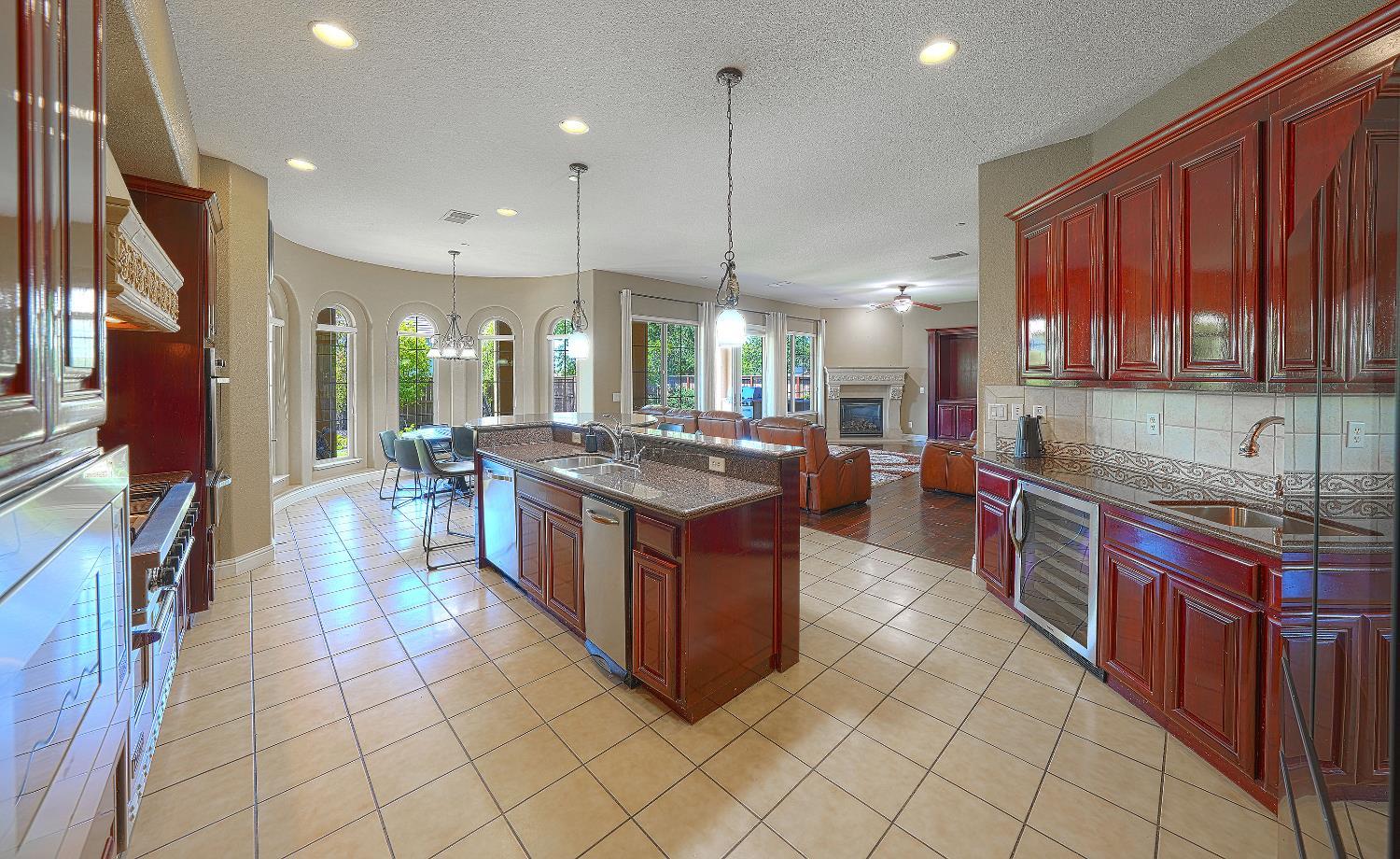 Lincoln, California, 95648, United States, 7 Bedrooms Bedrooms, ,5 BathroomsBathrooms,Residential,For Sale,1984434