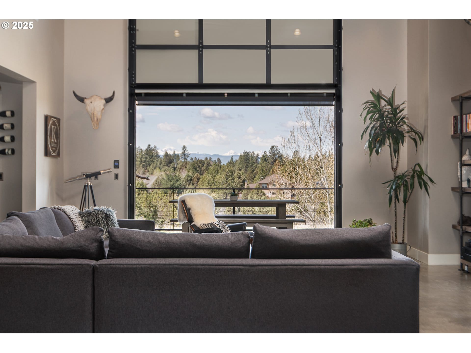  21060 KNOTT RD Bend, OR 97702 - 物件實景