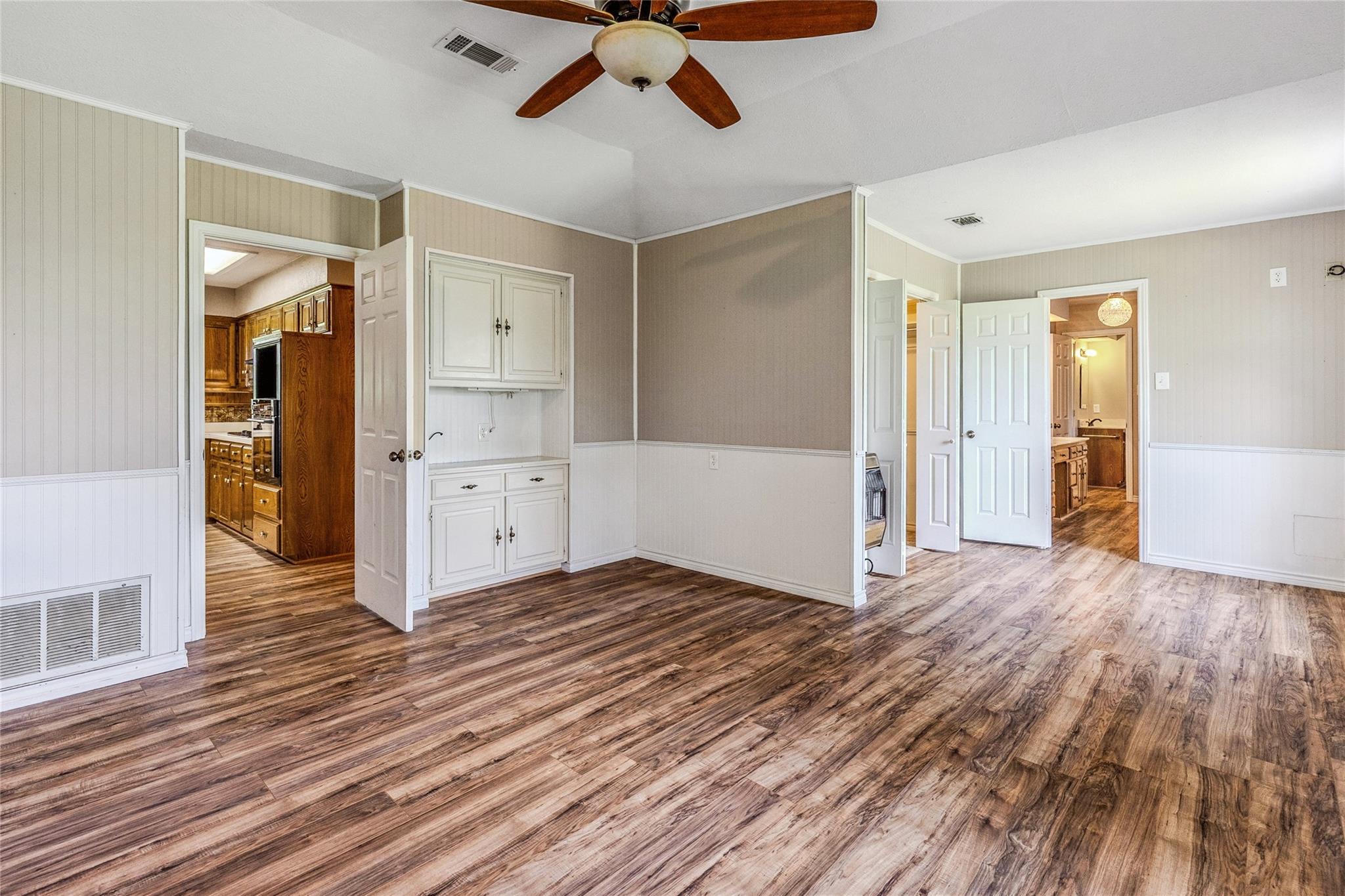 Campbell, Texas, 75422, United States, 3 Bedrooms Bedrooms, ,2 BathroomsBathrooms,Residential,For Sale,2048181