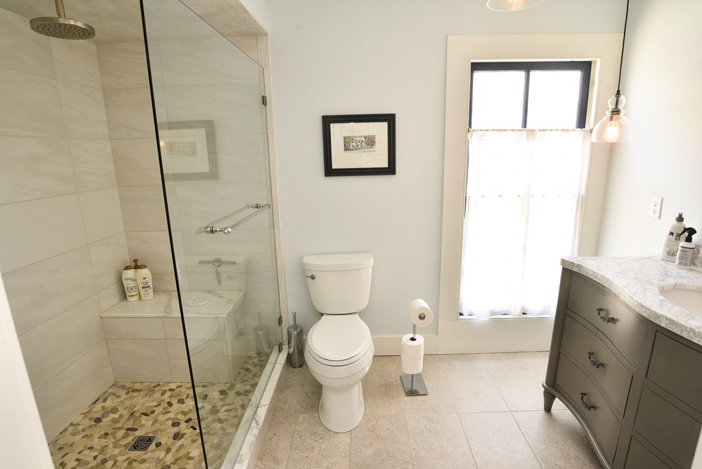 Cape Charles, Virginia, 23310, United States, 3 Bedrooms Bedrooms, ,4 BathroomsBathrooms,Residential,For Sale,1826996